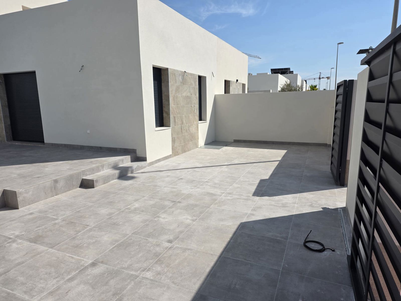 661356eca5054971bfdef265dc60a421 Villa